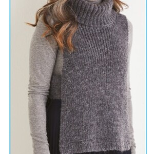 Aran Tabard Stickmönster: Bröstvidd 89-139 cm (PDF-nedladdning) K300