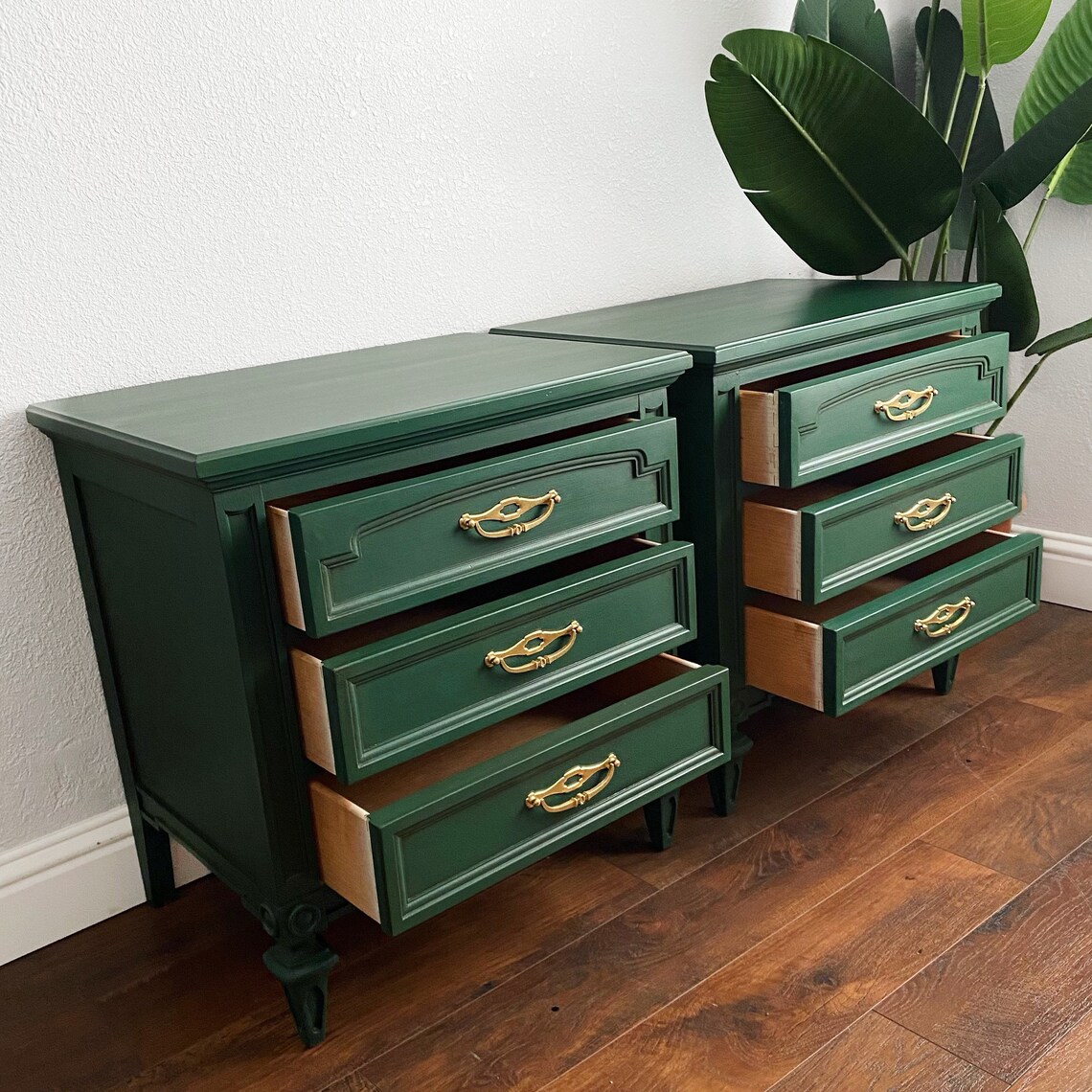 SOLD Set of Emerald Green Nightstands set of 2 vintage Etsy