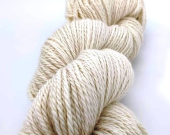 100gr. Knäul "Royal Alpaca Wool Court Wool" under 20 Micron fine (finer than Baby Alpaca) Alpaca