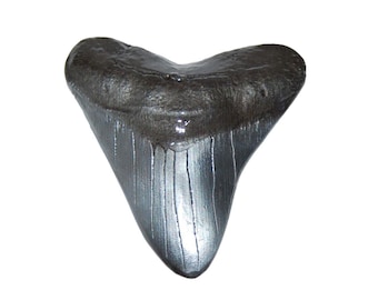 Megalodon Tooth (Replica) Metal Belt Buckle Giant Fossil Shark