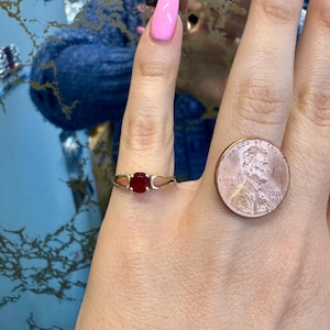 Dainty Vintage 14kt Yellow Gold Synthetic Ruby Solitaire Ring