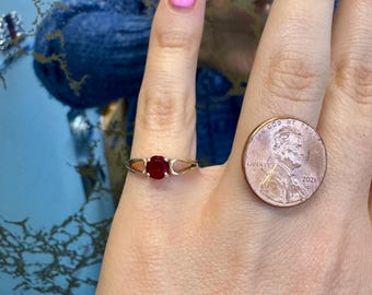 Dainty Vintage 14kt Yellow Gold Synthetic Ruby Solitaire Ring