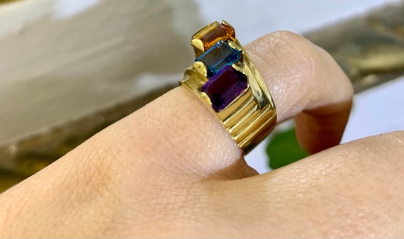 Gold color gemstone best sale