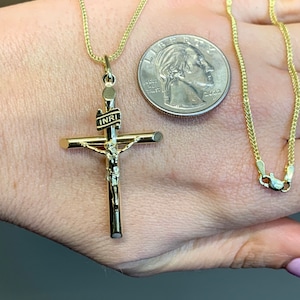 14kt Yellow Gold Crucifix Necklace