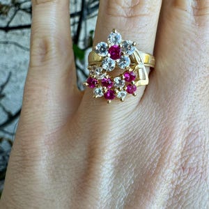 Vintage 14kt Yellow Gold Cubic Zirconia Heart And Flower Motion Ring