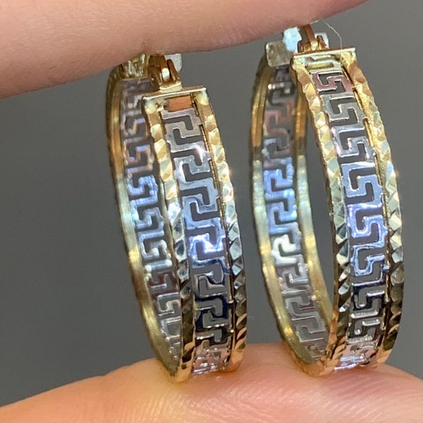 Italian 15/16" Greek Key Hoop Earrings In 14K Gold - Foto 12