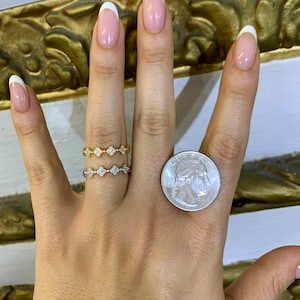 14kt White Gold Or Yellow Gold Diamond Clover Band