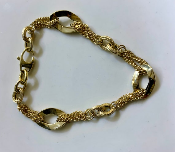 SK 916 Fortune Lock Gold Bracelet | SK Jewellery