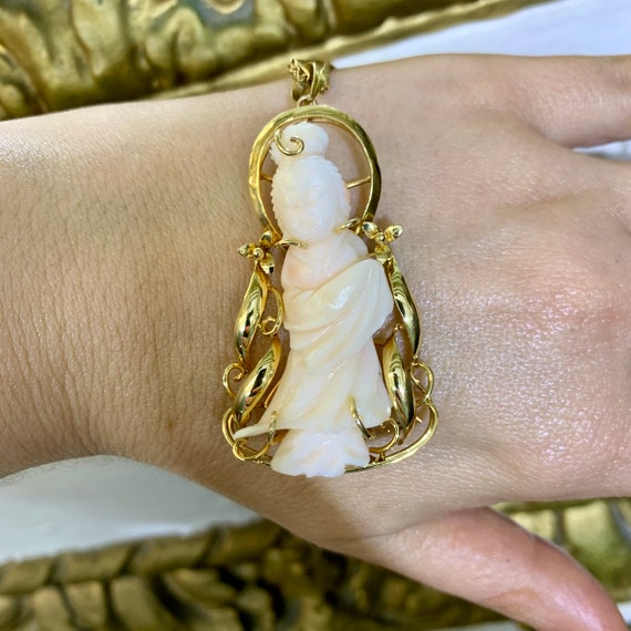Guan yin pendant old - Gem Guan yin pendant old - Gem