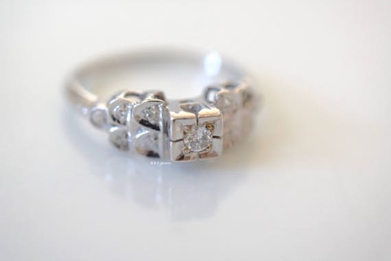 Vintage 14kt White Gold Diamond Engagement Ring - image 1