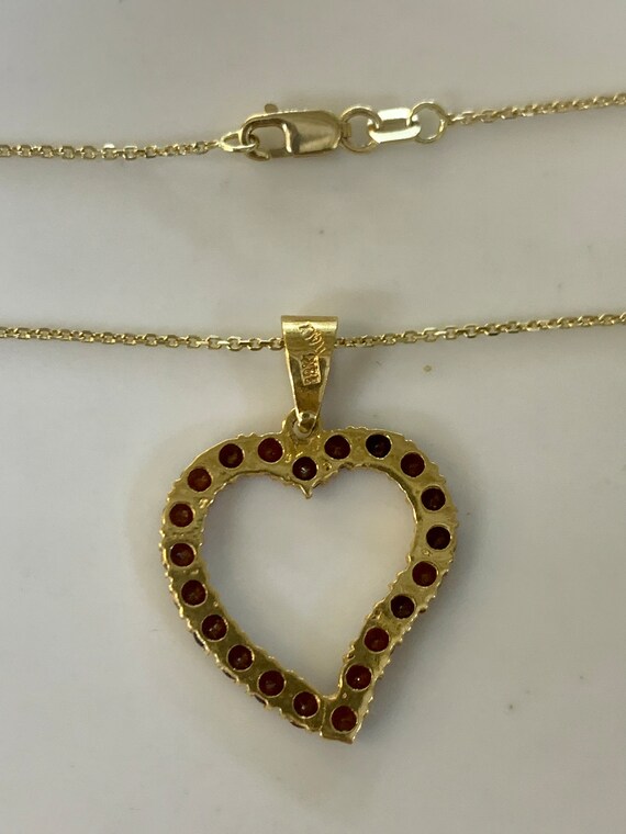 18kt Yellow Gold Vintage Garnet Heart Necklace - image 3