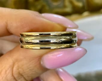 14kt White And Yellow Gold His And Hers 6 mm Grooved Classic Wedding Bands.