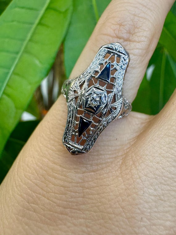 14kt White Gold Elongated Art Deco Filigree Diamond Ring