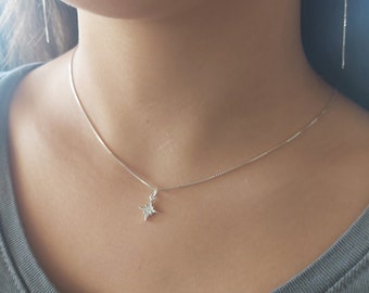Nordstern-Halskette, Sterlingsilber-Stern-Halskette, Nordstern-Anhänger, Starburst-Halskette, Sternhalskette, zierliche Halskette aus Sterlingsilber
