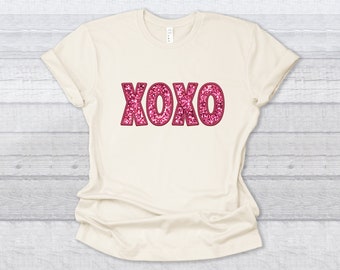 XOXO Shirt for Valentine's Day, Glitter Love Shirt, Valentine's Day Shirt, Valentine's Gift, Gift Shirt, Matching Family