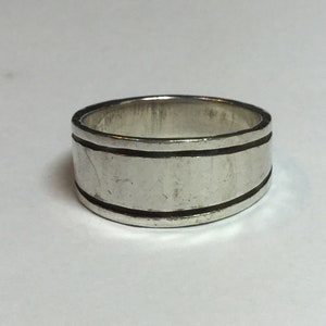 Vintage Ed Levin Sterling Silver Band Ring-Early Double Lined SlIGHT Hammered Band Wedding Signed Modernist Ring SIZE 7