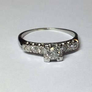Vintage 14k White Gold .35cttw Diamond Engagement Ring size 7.75