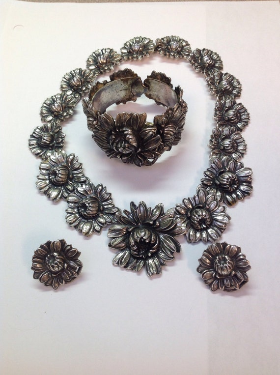 Vintage Silver Plate Chrysanthamum Necklace, Brace