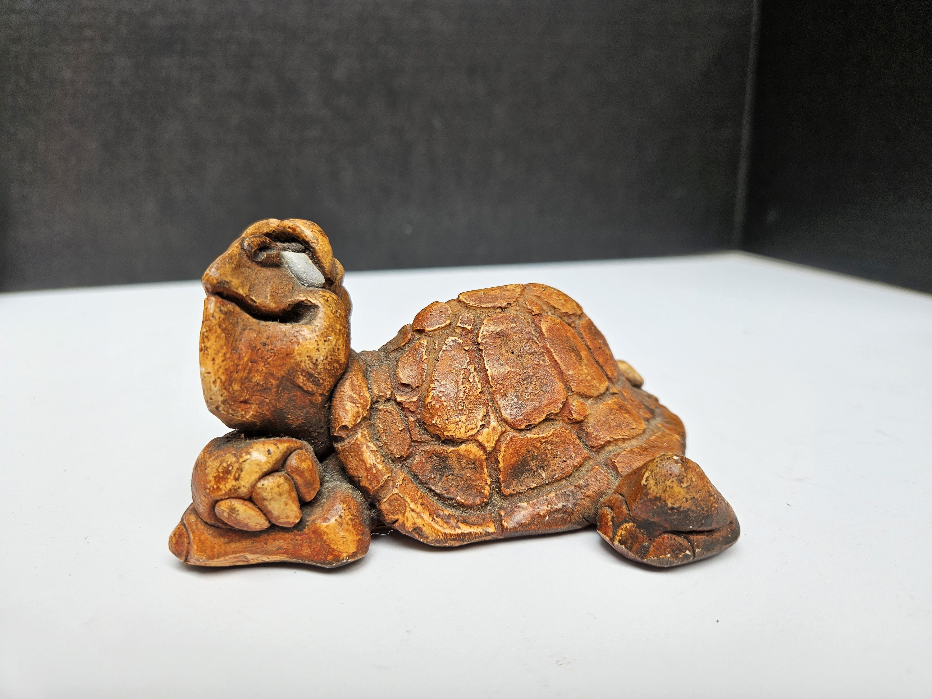 面白い茶色の石の亀の置物 - Etsy 日本