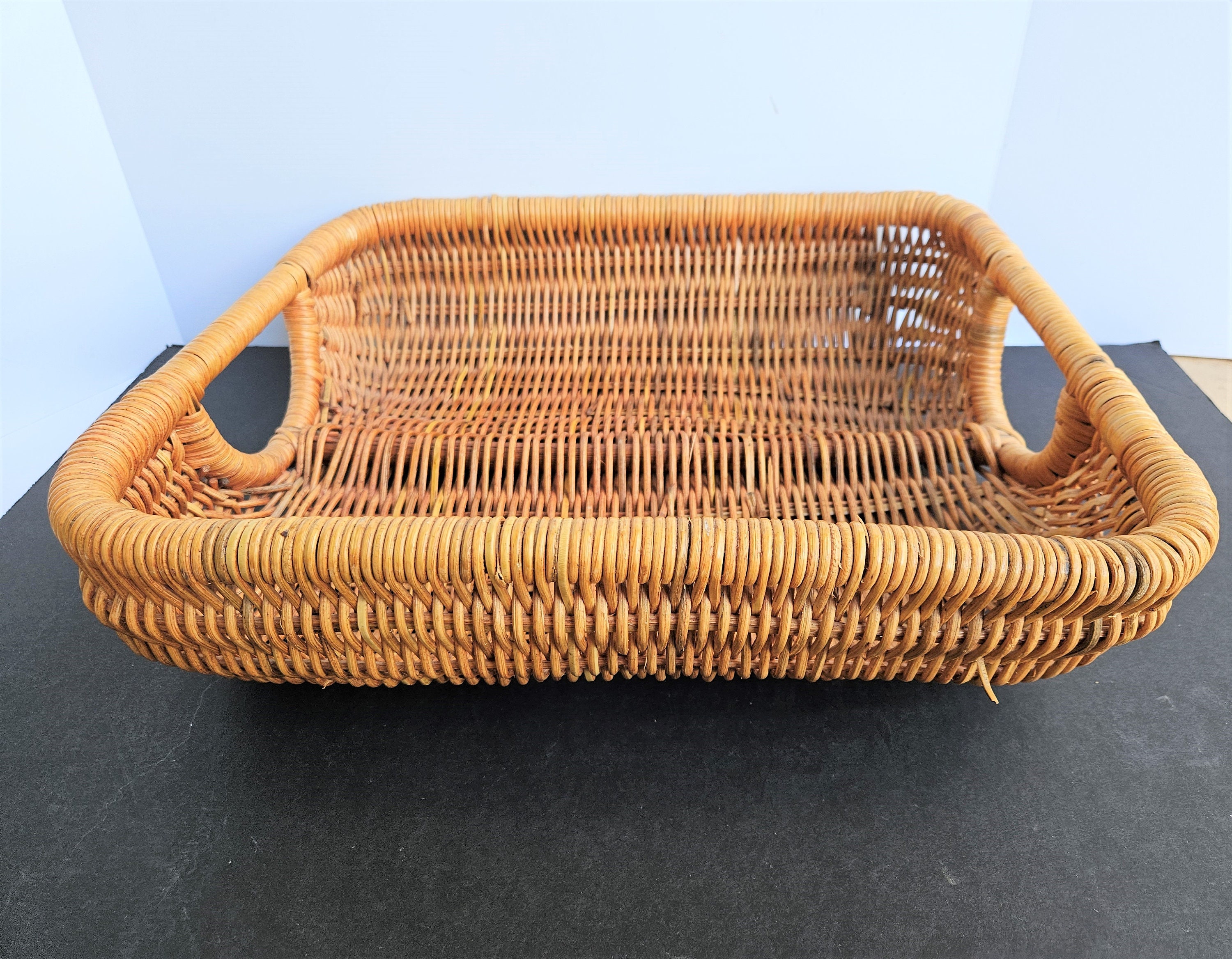 Plateau En Osier | Révélé - Brocante En Ligne