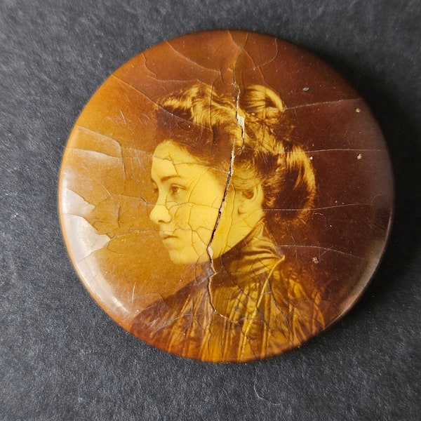 Antique Photo Button Portrait Pin - Gorgeous Woman - Cracked