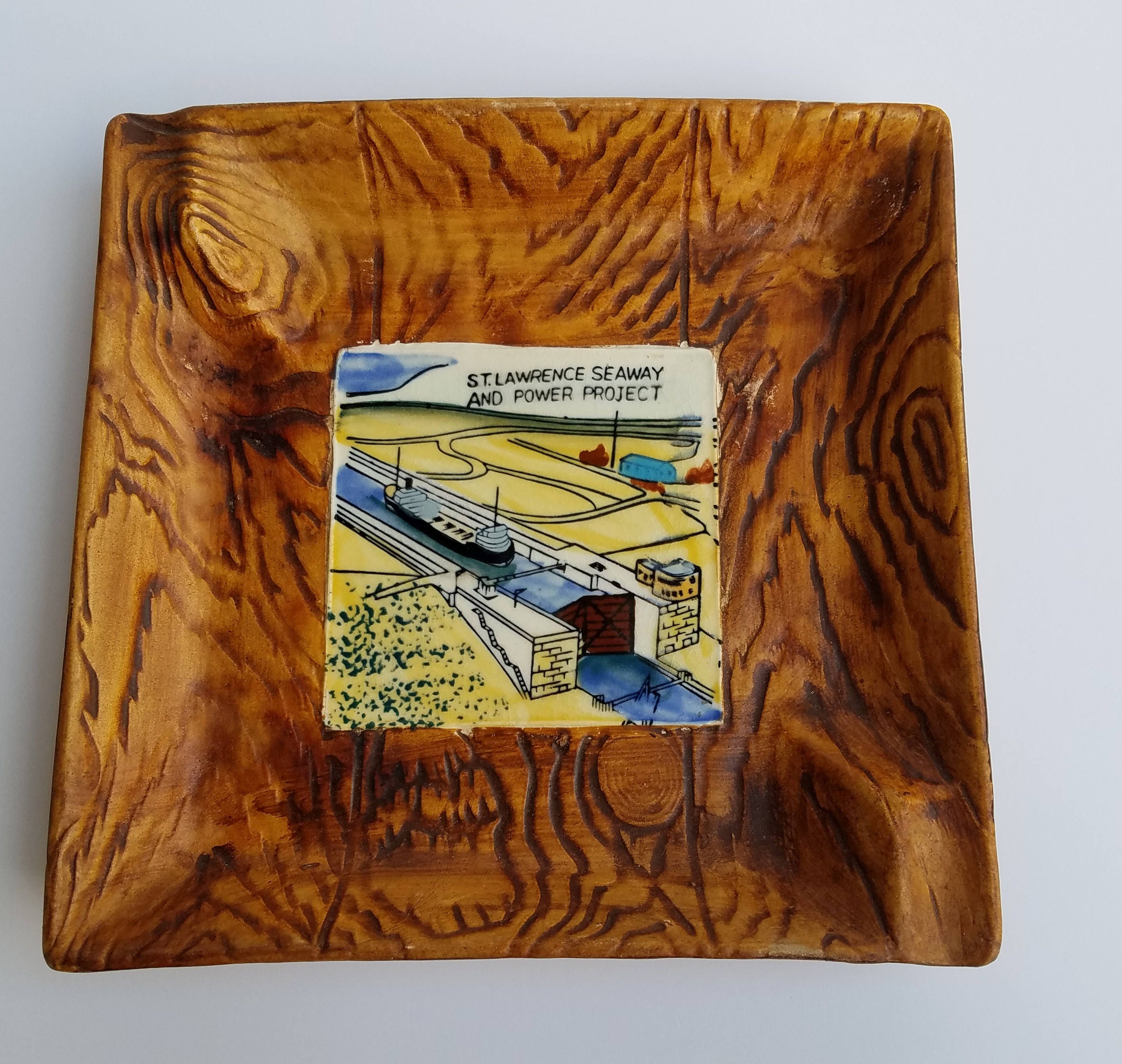 Wood Grain Ceramic St. Lawrence Seaway Souvenir Dish or Ashtray