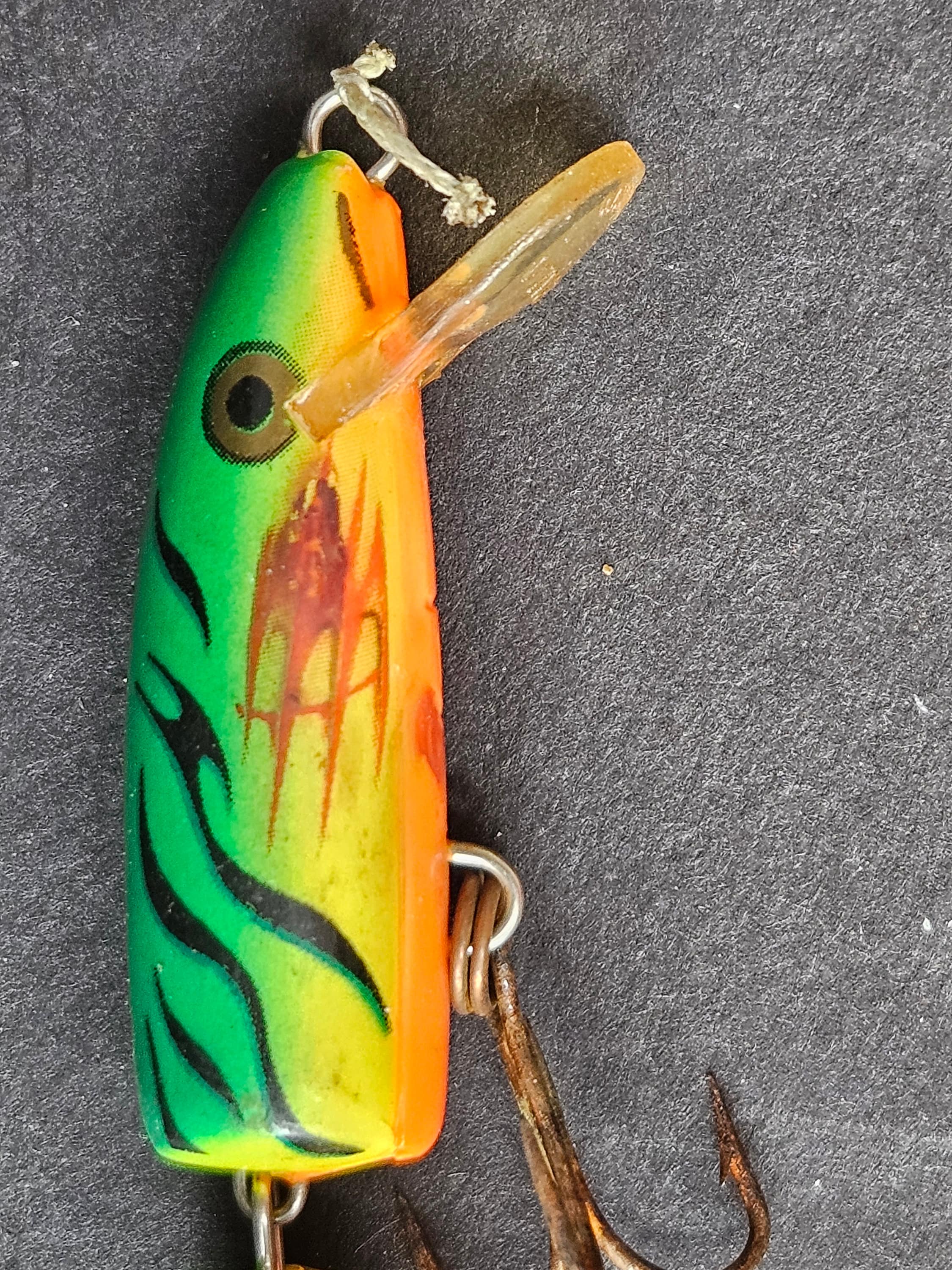 équipement Pêche Sportive Kit Pêche FDGGT - 3 Leurres + 3 Fils Acier + 2 Leurres Métal - Accessoires Complets Pêcheur - Boîte Rangement Accessoires Pêche Kit