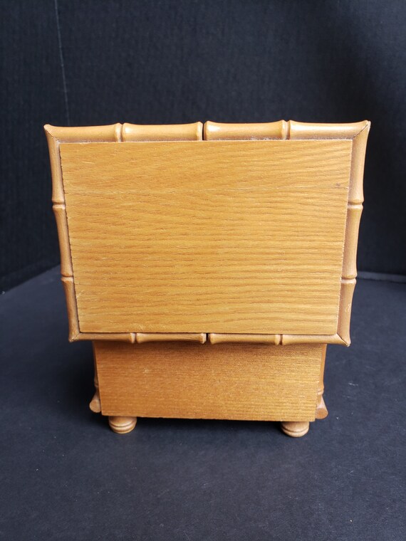Wood Music Jewelry Box with Gold Felt Interior an… - image 4