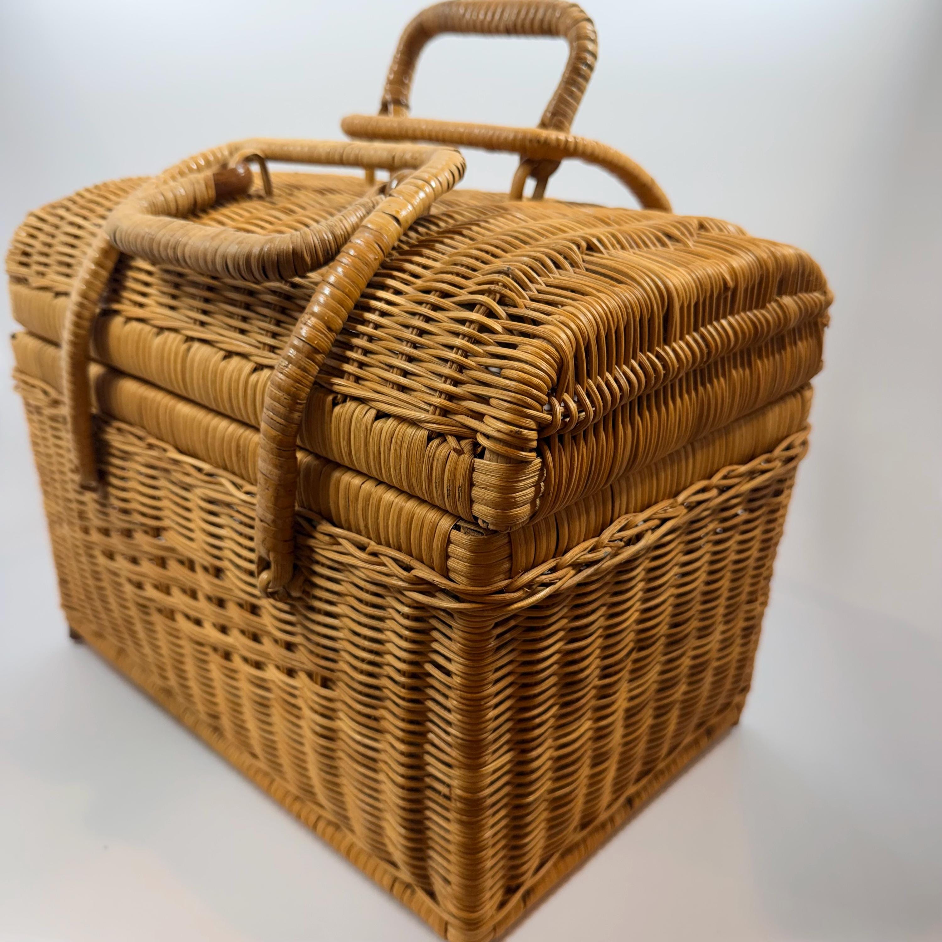 Vintage Wicker Picnic Basket - Etsy Canada