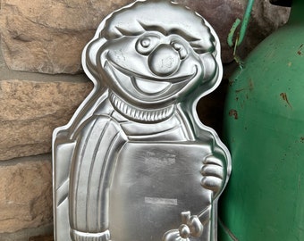 Vintage 1983 Wilton Sesame Street Ernie Cake Pan