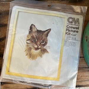 Vintage Crewel Kit Pattern, Cat Crewel 11&quot;x14&quot;, Retro Wall Art, Vintage Embroidery