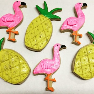 Flamingo and Pineapple decorated butter cookies      Flamingo cookie set and pineapple cookie set