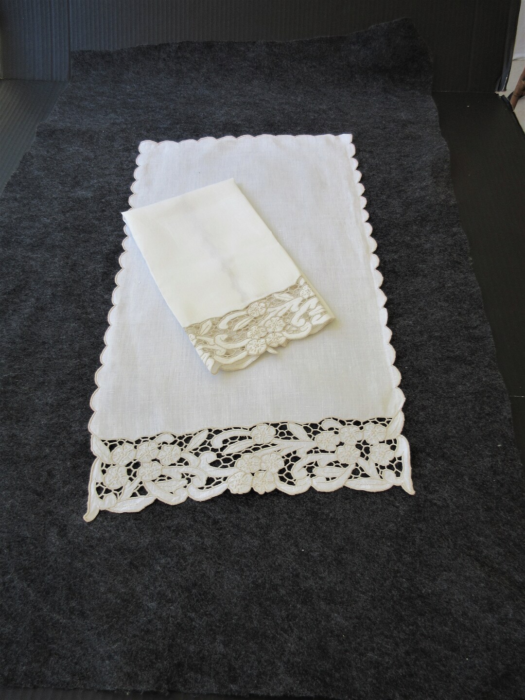 Pair Vintage Linen Guest Towels With Cut Work and Hand Etsy