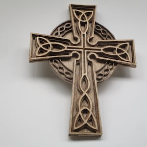 Layered Celtic Cross CC01