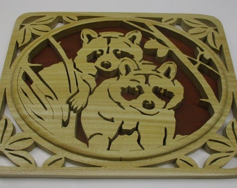 Raised Oval Racoons Plaque NP15