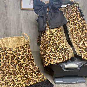 Set de baby shower con temática de leopardo - Regalo para bebé con estampado de leopardo - Paquete para baby shower - Regalo personalizado - Funda para asiento de coche para bebé - Asiento de coche