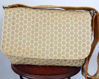 Personalized Honeycomb Large Bees & Polka Dots Bucket Bags w/Genuine Leather Trim Front 