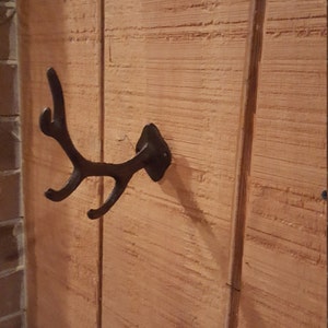 Antler Hook  4 pt/ Rustic Antler Hook / Cast Iron Antler Hook / Cabin Decor / Woodland Decor / Man Cave Decor / Man Gift / Antler Decor