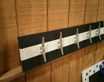 Nautical Towel Rack: 5 Dock Cleat Hooks, Weathered Wood