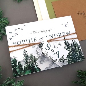 Wald Hochzeitseinladungen Set - Sommer Wald Bäume & Berge Konzertina Trifold Hochzeit lädt mit Tags, rustikale Schnur und Umschlägen ein