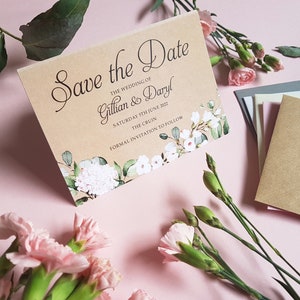 Blush Kraft Floral Save the Date Cards o Save the Evening o Weekend con buste - Qualsiasi colore o messaggio - Save the Date Wedding Card