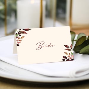 Bourgondische plaatskaarten |  Inclusief bedrukking gastnaam + menukeuzes | Herfstbruiloft couverts | Lettertype in elke kleur | Naamplaatskaarten