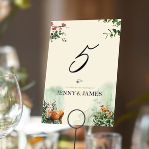 Woodland Forest Tischnummern oder Tischnamen | Beliebige Farbe Schriftart | A5 doppelseitige Karten | Hochzeiten | Dinner oder Gala Anlass