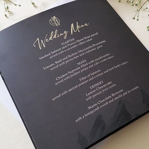 Winter Wedding Invitation Set with Choice of Envelopes Trifold Luxury Wedding Invites Christmas Wedding with Holly and Berries 画像 8