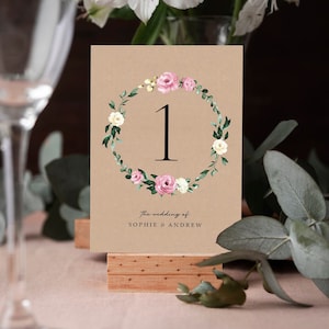 Numeri da tavolo o nomi da tavolo floreali rustici rosa cipria e bianchi / qualsiasi colore di carattere / biglietti A5 fronte-retro / matrimoni / cena o evento di gala