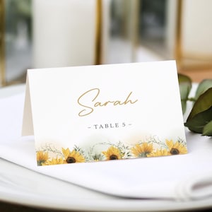 Zonnebloemen bruiloft plaatskaarten |  Inclusief bedrukking gastnaam + menukeuzes | Instellingen bruiloft | Lettertype in elke kleur | Naamplaatskaarten