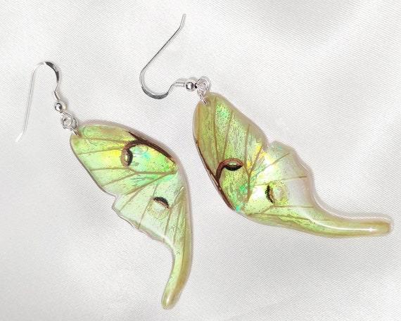 real moth wing jewelry iridescent earrings magical jewelry gifts for women spring accessories trends boho gifts luna moth earrings