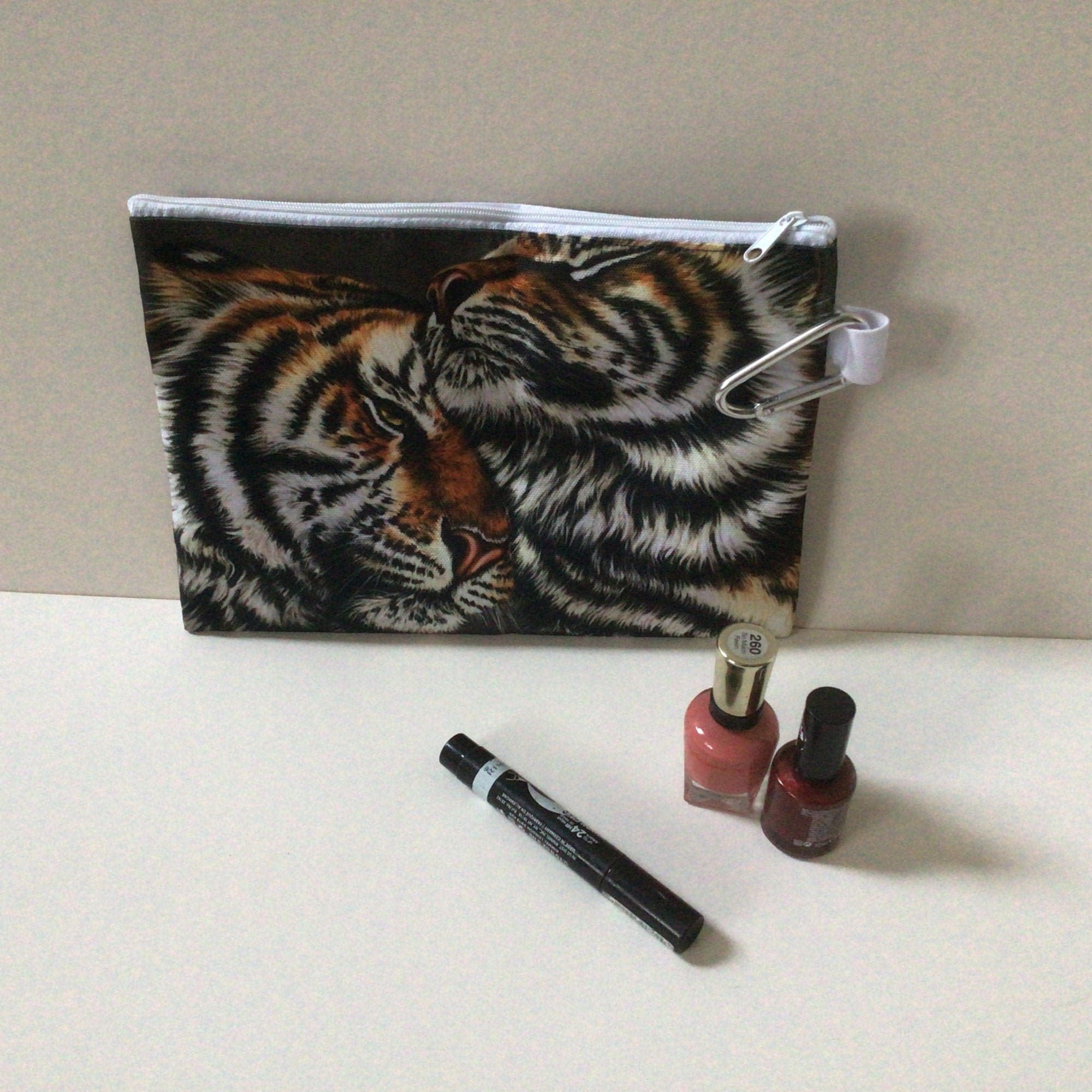 WZMPA Kosmetiktasche Mit Tiger-Motiv – Reißverschluss, 23x17 Cm, Aus Robustem Baumwoll-Leinen, Wasserdicht