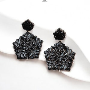 Black Onyx Carving Silver Earring: 14.82gms Natural Onyx Hand Carved Hexagon Shape 925 Sterling Silver Prong Set Push Back Stud Earring 2&quot;