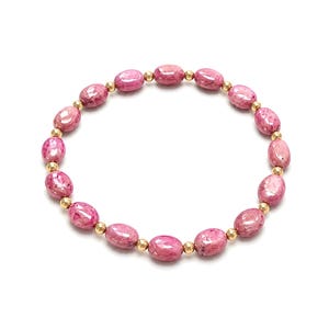 Armband med rubinpärlor: 49,70 ct naturligt rött, slätt, töjbart mässingscocktailarmband 9*7 mm 6,50"